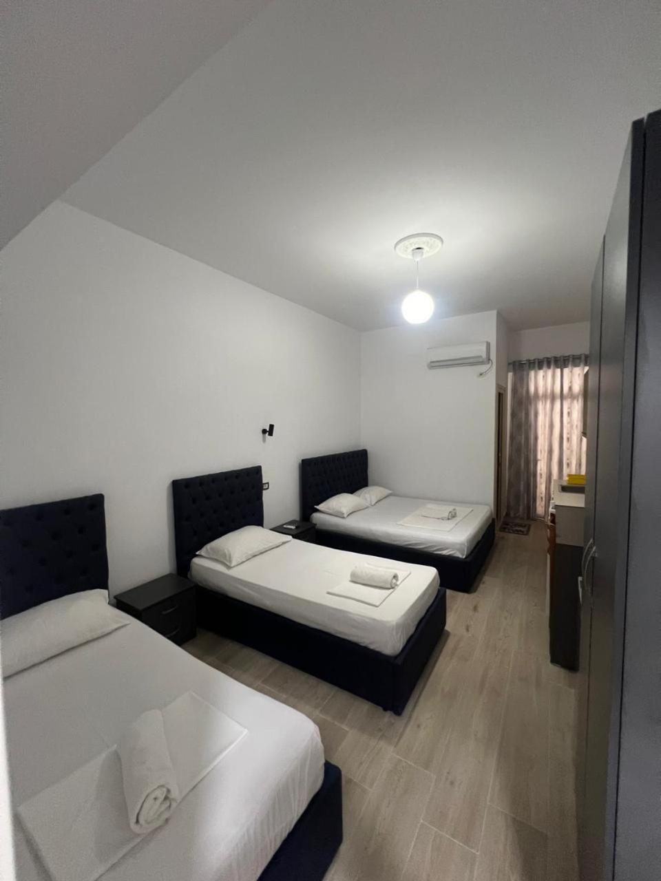Hotel Vila Flowers Wlora Zewnętrze zdjęcie